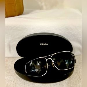 Authentic| Men’s Prada Sunglasses | Black